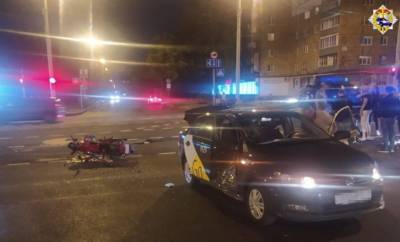 Ночью в Минске такси сбило мотоциклиста