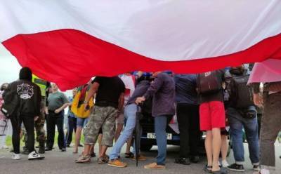 «Змагары» в Литве пытались заблокировать движение грузовиков на границе