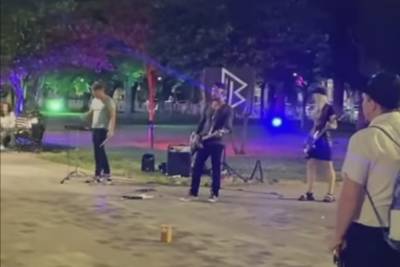 Мэр Невинномысска показал рок-концерт на улицах города