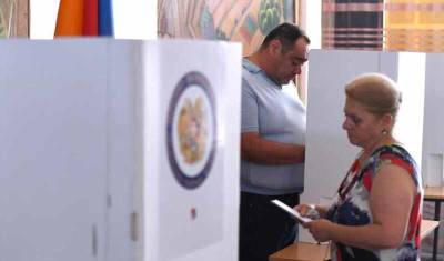 ЦИК Армении отказался признать итоги парламентских выборов недействительными