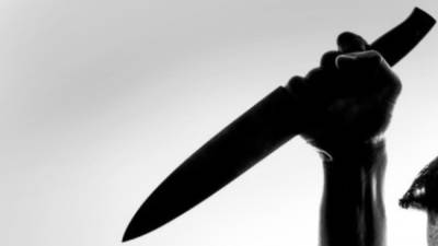 Житель Вологды с ножом в руке угрожал расправой служительнице церки