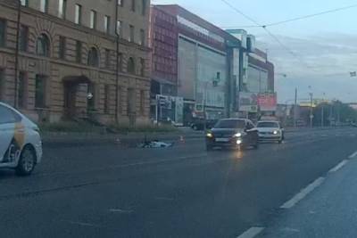 Водитель на BMW насмерть сбил велосипедиста в Петербурге