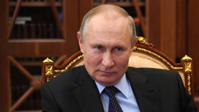 Путин - Президент Путин пошутил над пропавшим во время доклада Шадаевым - newinform.com - Россия