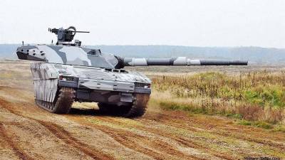 Эксперт рассказал о плане Польши создать танк-невидимку против России