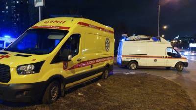 Подросток врезался в фонарь на угнанной машине в Краснодаре