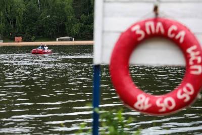 Под Саратовом утонули 14-летняя девочка и спасавший ее мужчина