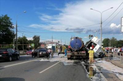 Смертельное ДТП с участием скорой произошло в Самарской области