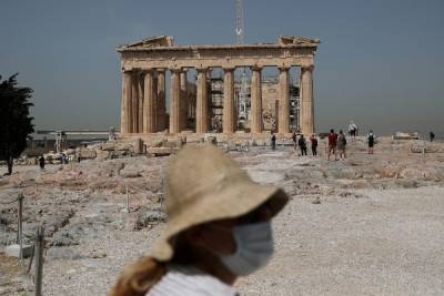 Греция изменила правила въезда для россиян из-за вспышки