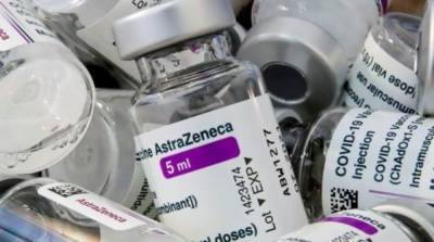 Новую вакцину AstraZeneca начали тестировать в Великобритании