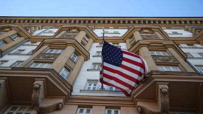 Посольство США в Москве с августа сократит предоставление консульских услуг