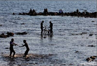 Офтальмолог предупредил об опасности купания в петербургских водоёмах