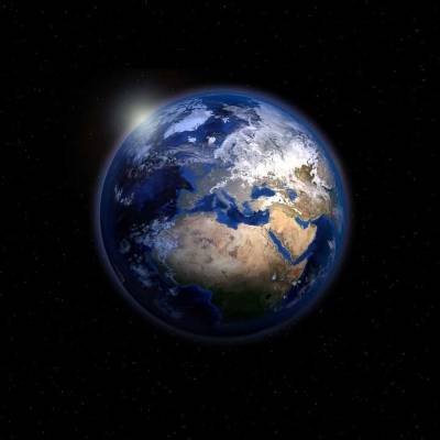 Ученые рассказали, кто может наблюдать за жизнью на Земле и мира