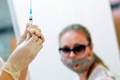 Названы стопроцентные показания для вакцинации от коронавируса