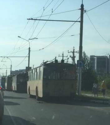 В Рязани из-за аварии встали троллейбусы