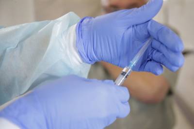 Вакцинация от COVID-19 возобновилась в Хабаровске