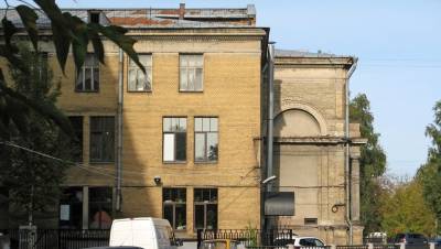 Корпус Народного дома в Александровском парке продают под реконструкцию