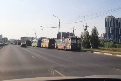 Утром 28 июня на Московском шоссе в Рязани встали троллейбусы