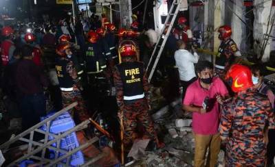 В столице Бангладеш семь человек убило взрывом, еще полсотни ранены