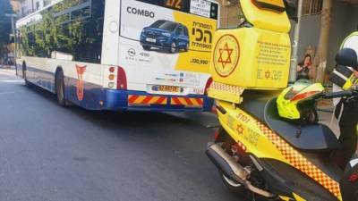 Тяжелая авария в Тель-Авиве: автобус сбил насмерть женщину