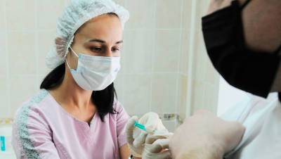 Смоленская и Тамбовская области ввели обязательную вакцинацию