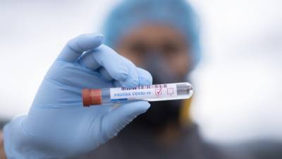 Российские медики выявили 21 650 новых случаев заражения коронавирусом за сутки