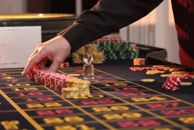 В Чехове восьмерых жителей осудили за создание казино в Губернском