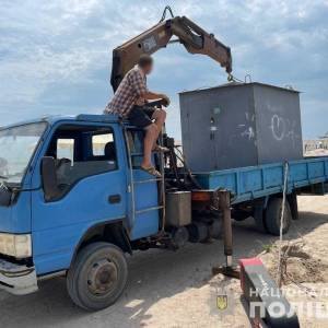 На въезде на остров Бирючий демонтировали незаконный шлагбаум. Фото