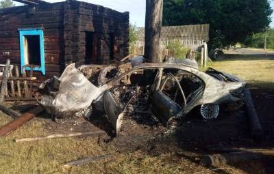 ДТП в Калинковичском районе: два человека погибли в горящем «БМВ»