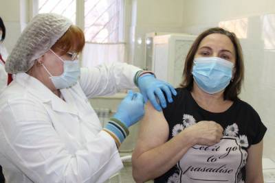 В Астрахань доставили 15 тысяч доз вакцины «Спутник V»