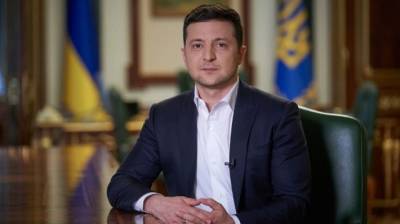 Зеленский внес в Раду законопроект про большой герб Украины