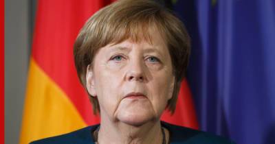 Меркель напомнила о необходимости обсуждать отношения ЕС и России с Путиным