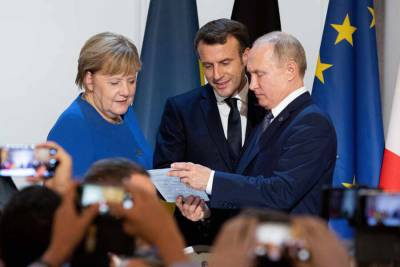 Меркель заявила, что страны ЕС должны обсуждать проблемы с РФ не между собой, а напрямую с Путиным