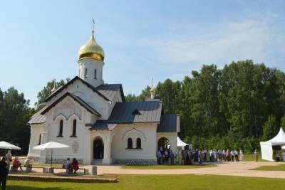 В Рязанской области освятили храм Петра и Февронии Муромских