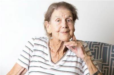 100-летняя долгожительница объяснила свое долголетие