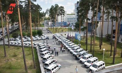 Свердловские больницы получили 48 новых машин