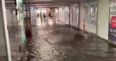 Обрушившийся на Москву «суперливень» затопил станцию метро «Ясенево»