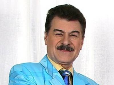 Основатель группы «Доктор Ватсон» Мамиконов скончался после заражения COVID-19