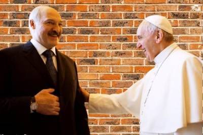 Церковные проблемы ставят на колени папу Римского и Александра Лукашенко