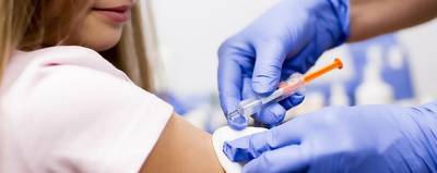 Обязательную вакцинацию от COVID-19 ввели для ряда граждан в Хакасии