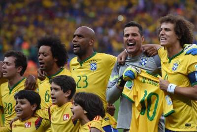 Бразилия, Перу, Колумбия и Эквадор вышли в четвертьфинал Кубка Америки из группы B