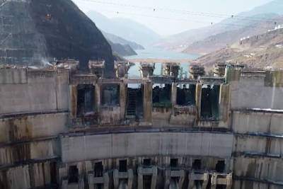 Китай запустил гигантскую гидростанцию