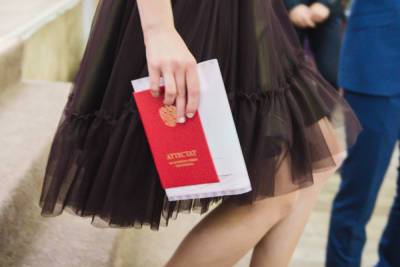 Астраханские выпускники сдают ЕГЭ в резервные дни