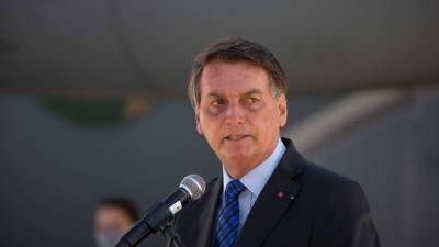 Бразилия заплатит штраф за сексистские высказывания президента Болсонару