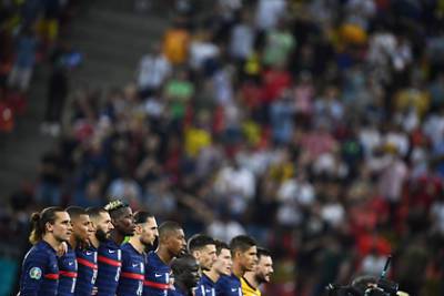 Министр спорта Франции призвала фанатов сборной отказаться от поездки в Россию