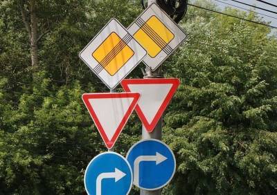 В Рязани выявили недочеты на трех отремонтированных участках дорог