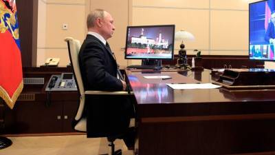 Путин запретил работу в нежелательных организациях за рубежом