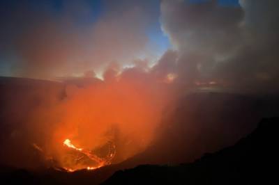 На северо-западе Коста-Рики началось извержение вулкана