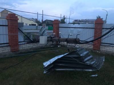Сильный ветер устроил переполох в Инзенском районе: отключено электричество, повреждены дома