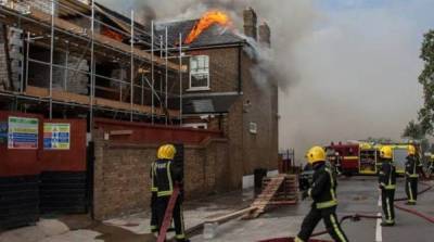 Пожар в центре Лондона: увеличилось число пострадавших
