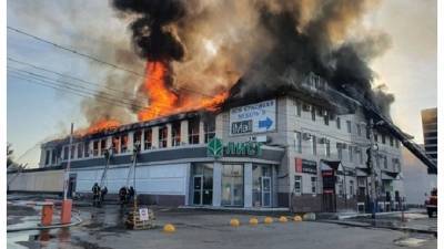 Крупный пожар в торговом центре "Триумф" в Пензе ликвидировали - piter.tv - Москва - Пенза